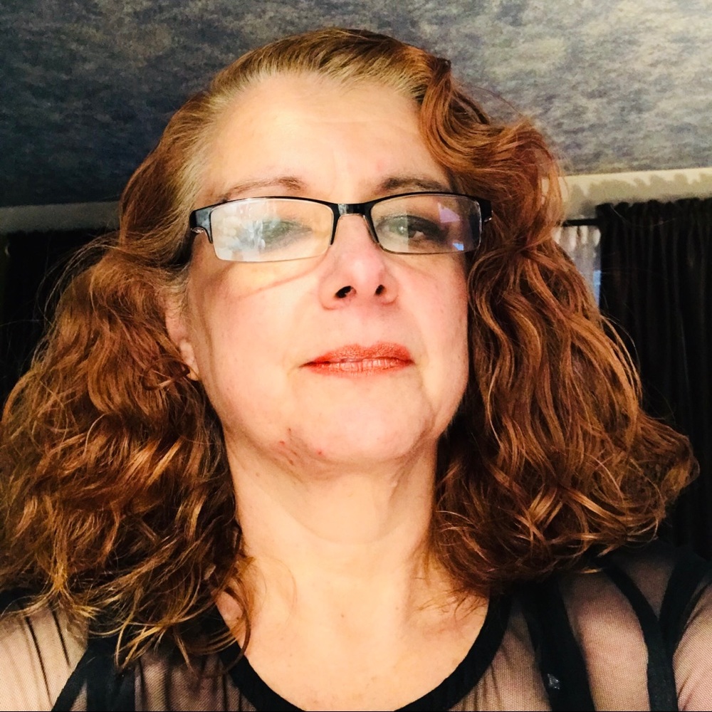 Meet your Posher, Angela
